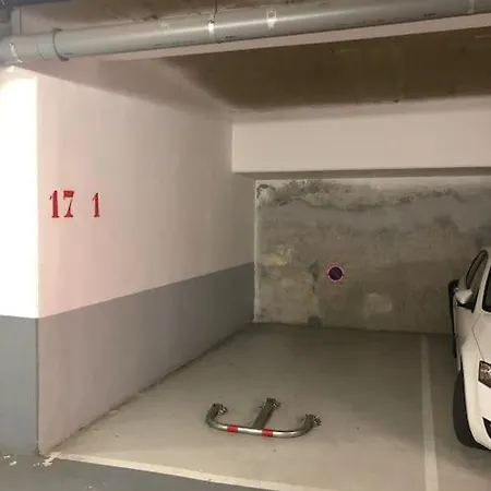 Rare Equipe, 5 Min Des Plages +parking مينتون